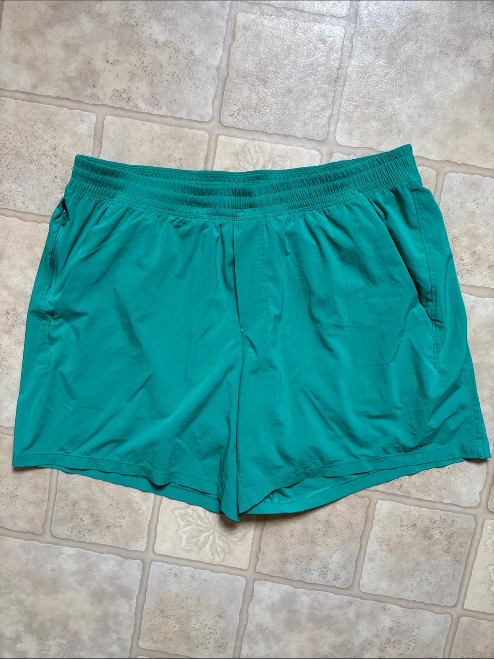 Lululemon Pace Breaker Short 6.5” Inseam Size XXL Maldives Green Lined Pockets